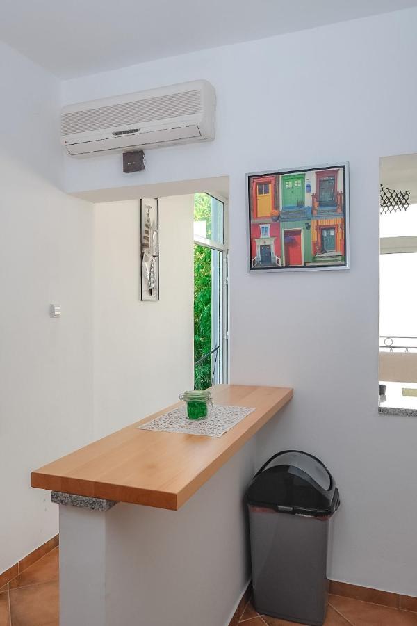 Apartmani Nina Rovinj Luaran gambar