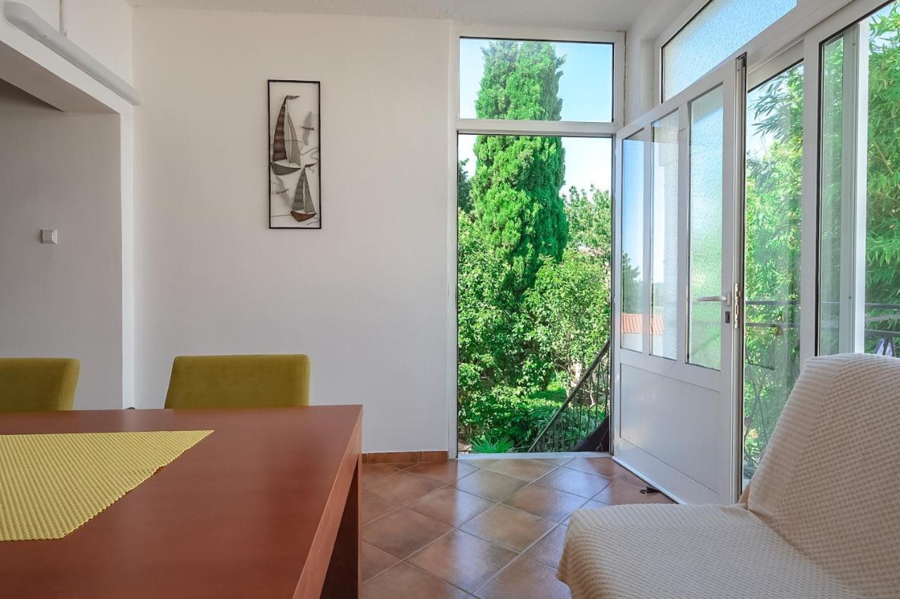 Apartmani Nina Rovinj Luaran gambar