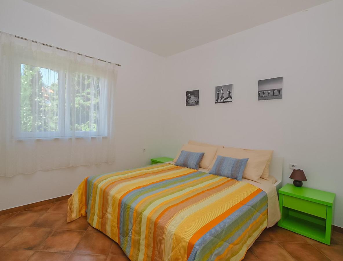 Apartmani Nina Rovinj Luaran gambar